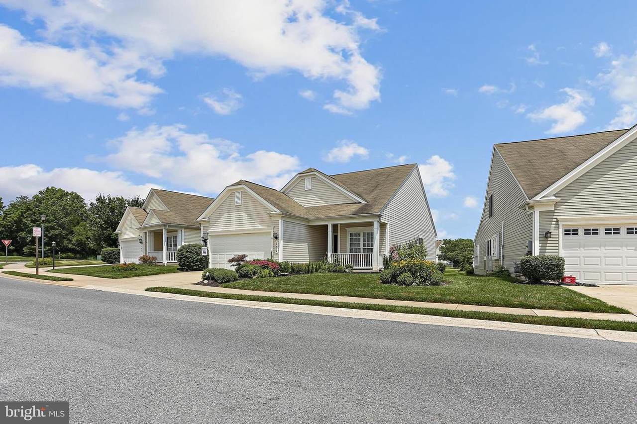 102 Butterfly Drive - Photo 1
