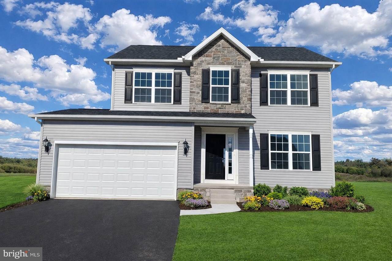 1508 Falcon Lane - Photo 1
