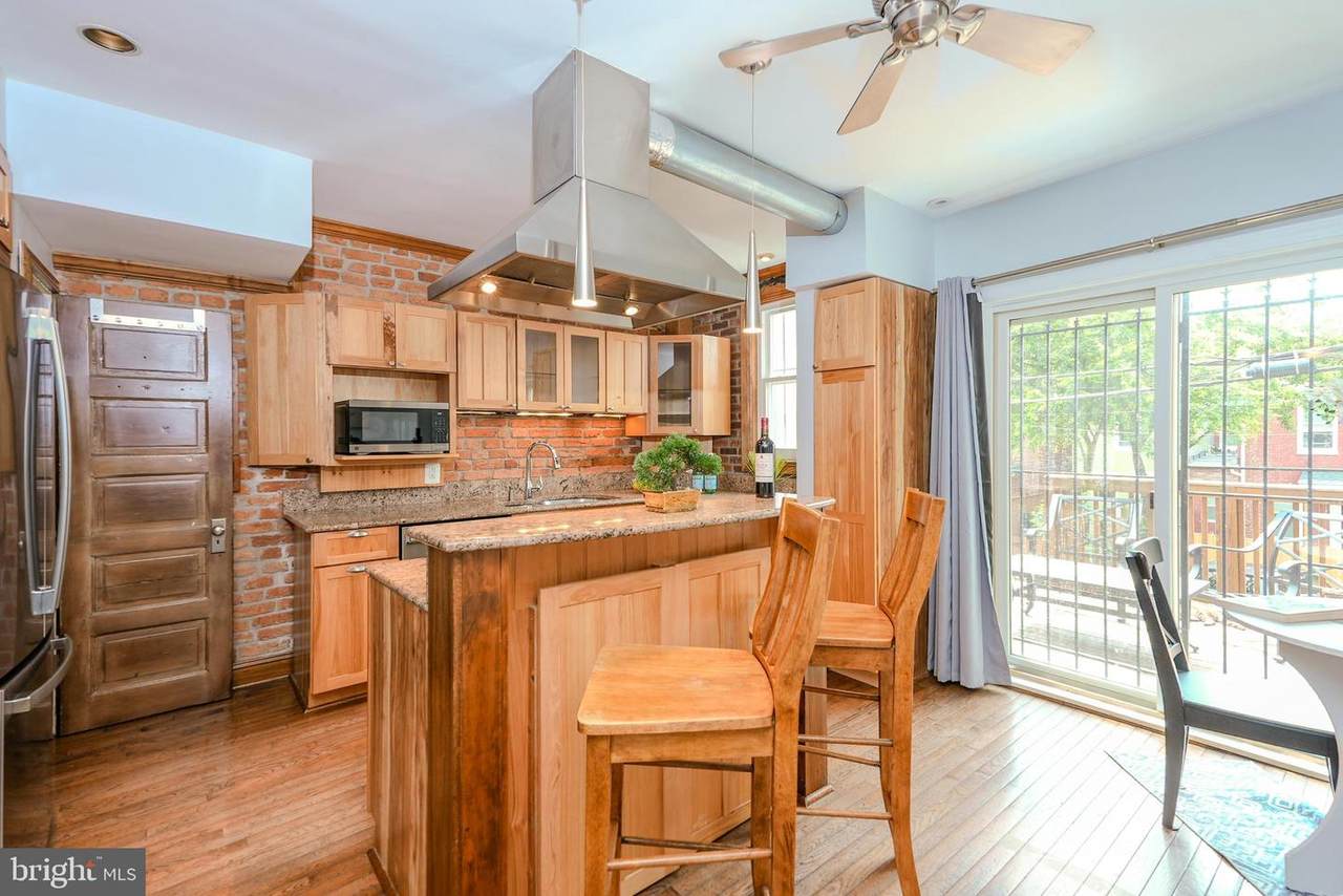 611 Morton Place - Photo 1