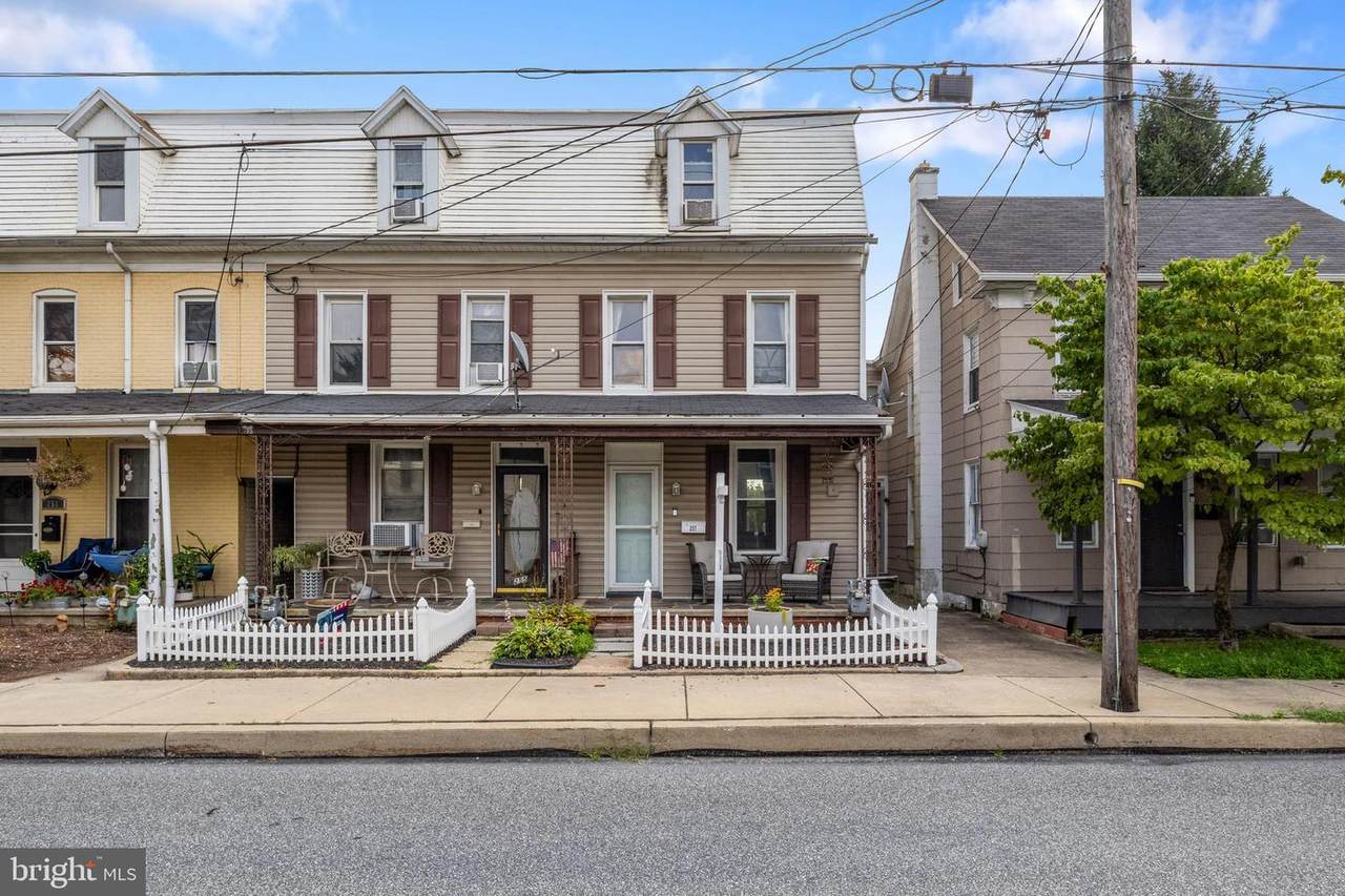 257 Pleasant Avenue - Photo 1