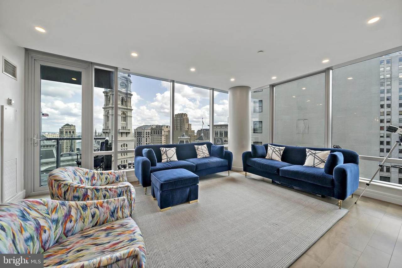 1414 Penn Square - Photo 1