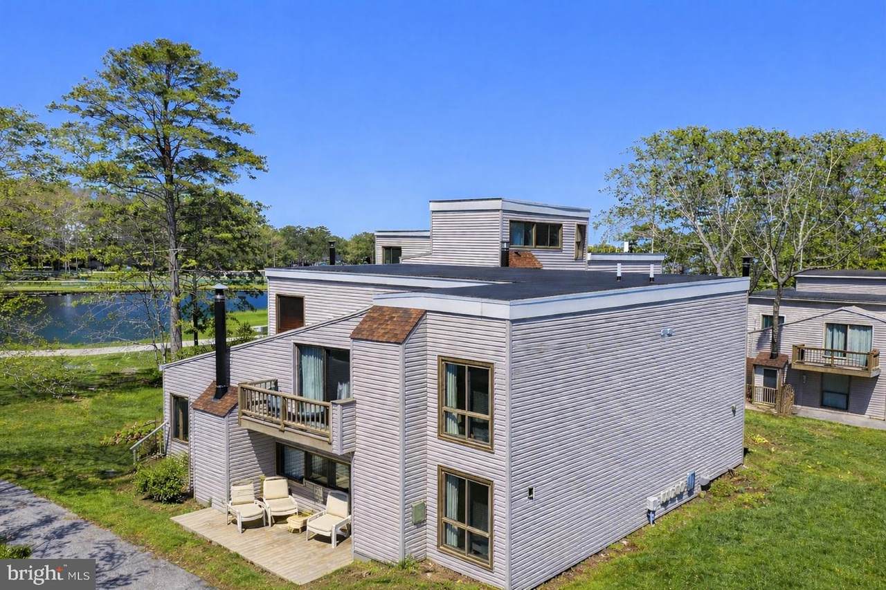 438 Ocean Pkwy - Photo 1