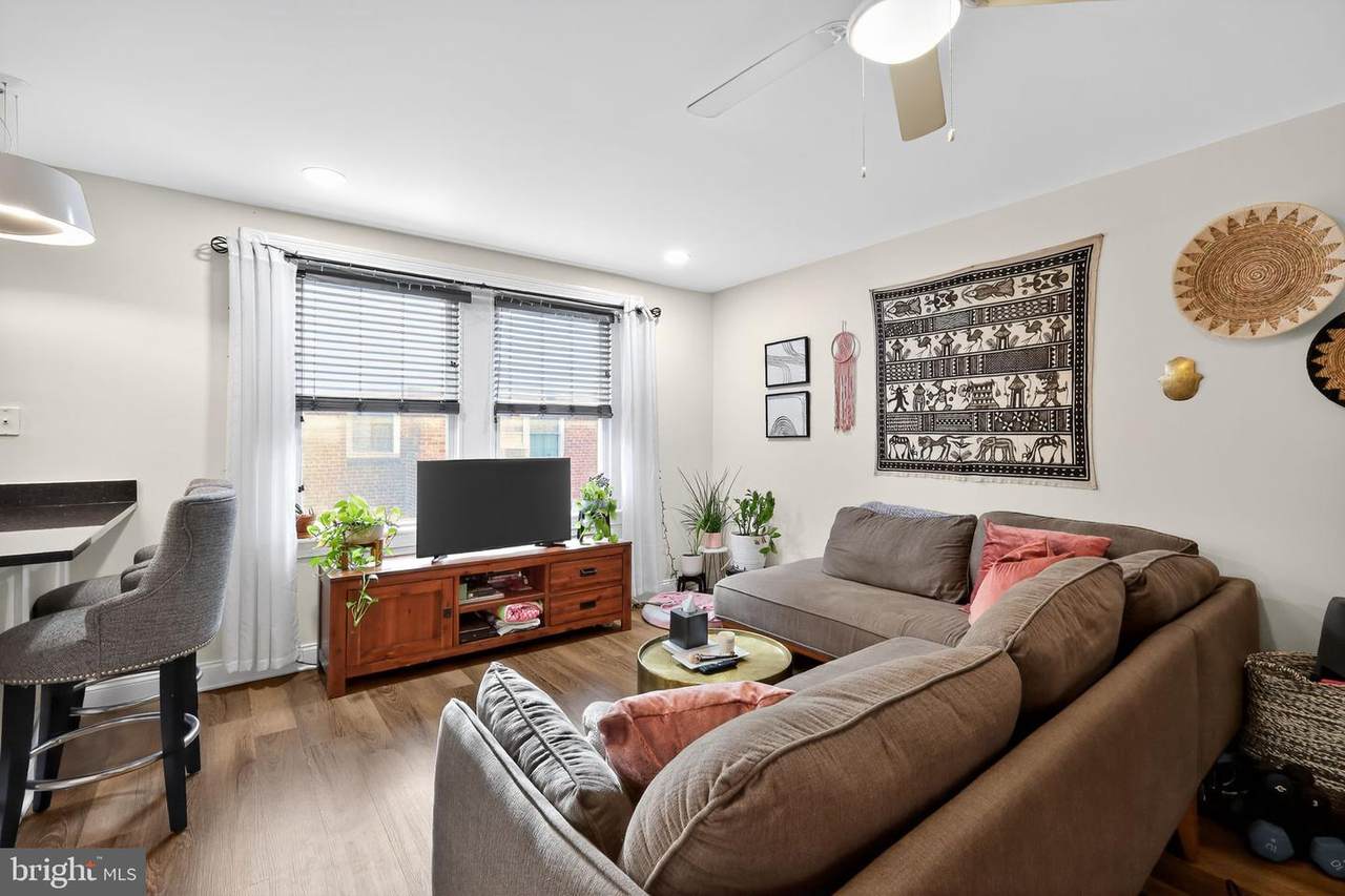 33 Kennedy Street - Photo 1