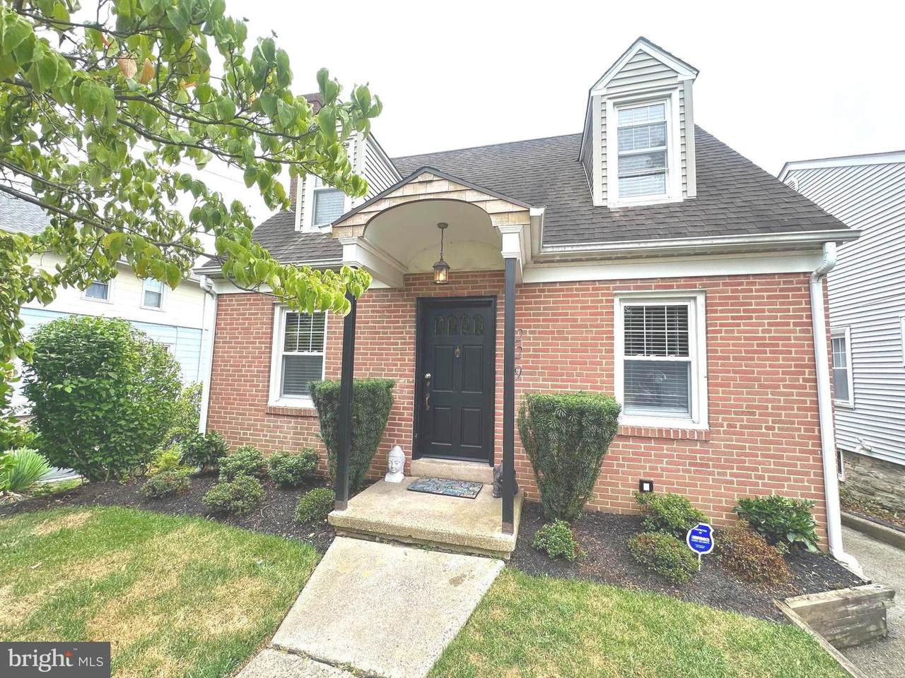 229 Edge Hill Road - Photo 1