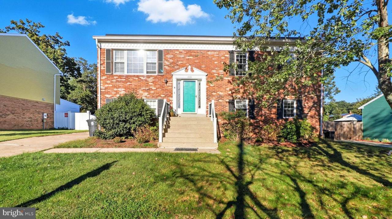 8136 Comet Drive - Photo 1