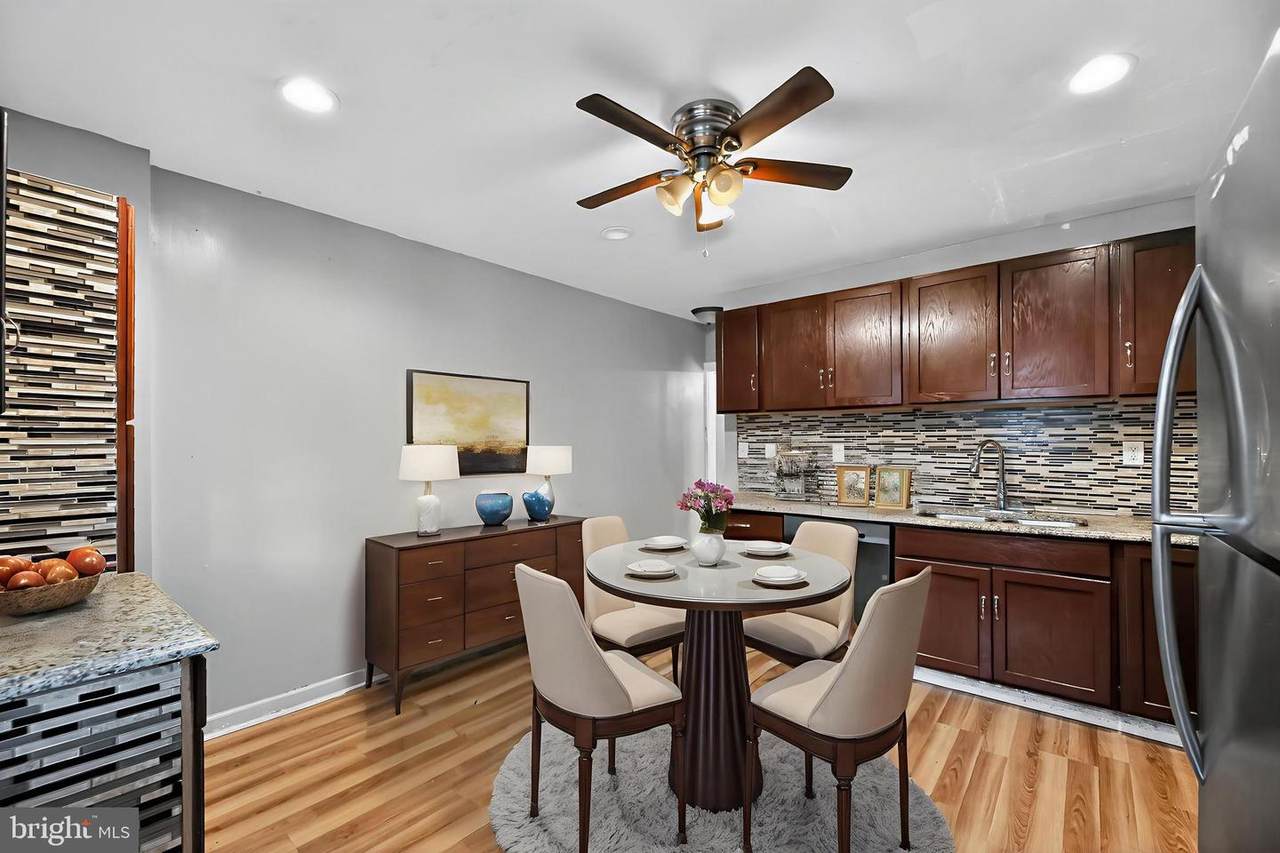 913 Revere Avenue - Photo 1