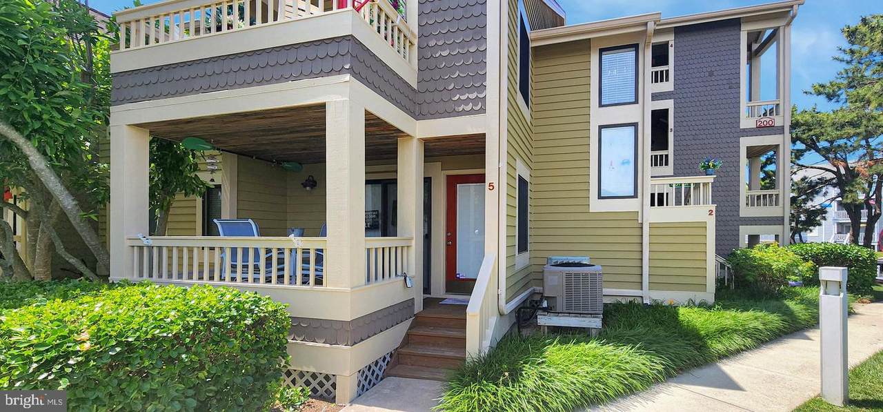 200 Heron Drive - Photo 1