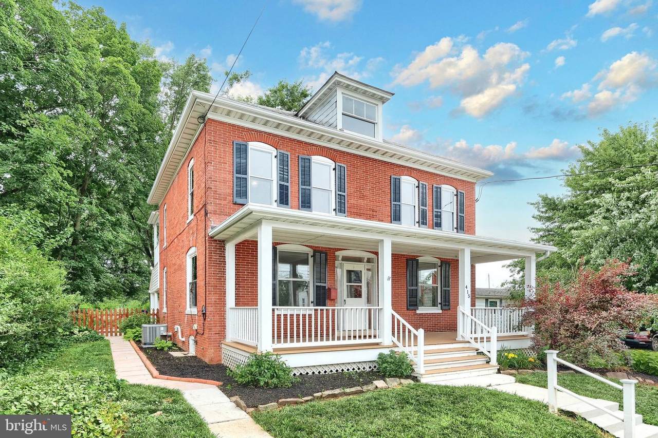 415 Lincoln Way - Photo 1