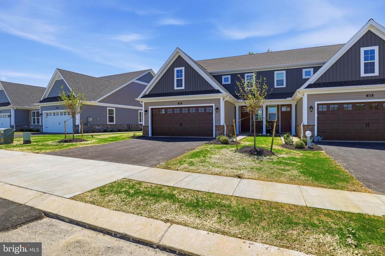 215 Bellaride Lane - Photo 1