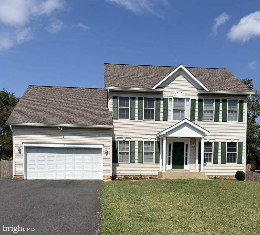 19 Pebble Place - Photo 1