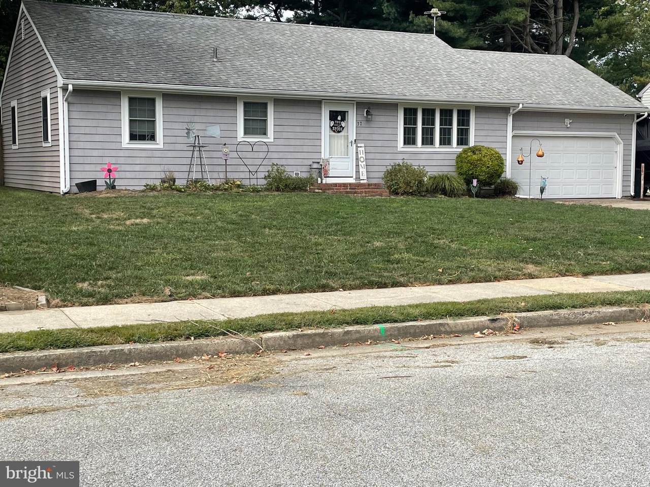 37 Lenape Drive - Photo 1