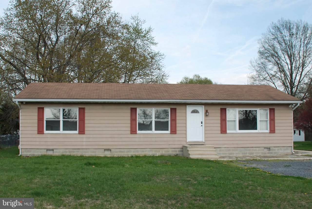 920 Cloverfields Drive - Photo 1