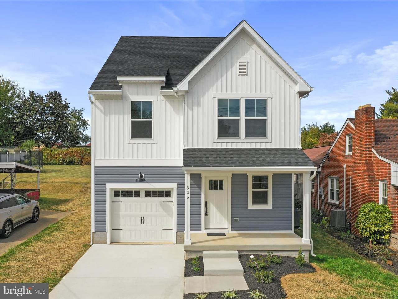 325 Devonshire Road - Photo 1