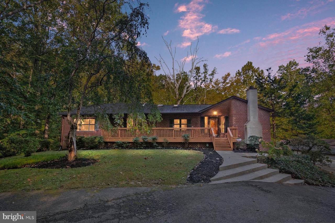 1496 River Road - Photo 1