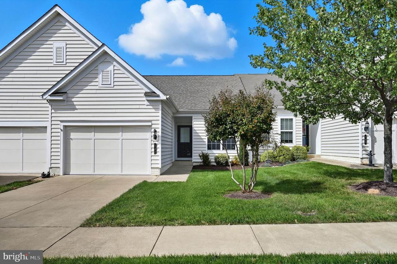 121 Ambrose Lane - Photo 1