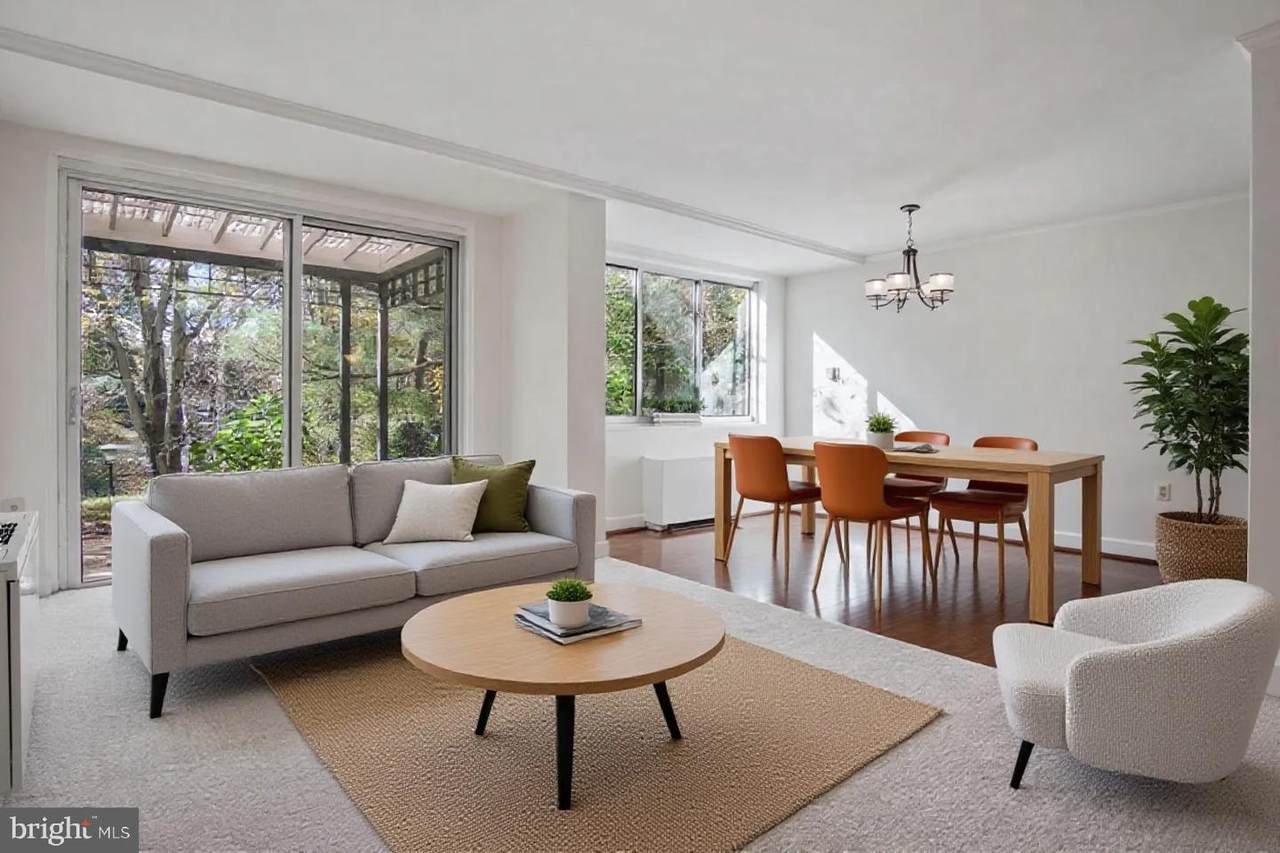 10500 Rockville Pik - Photo 1