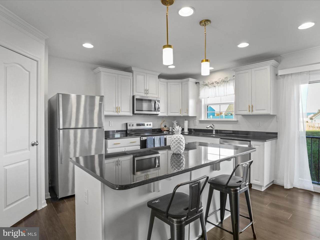 430 Eurasian Drive - Photo 1