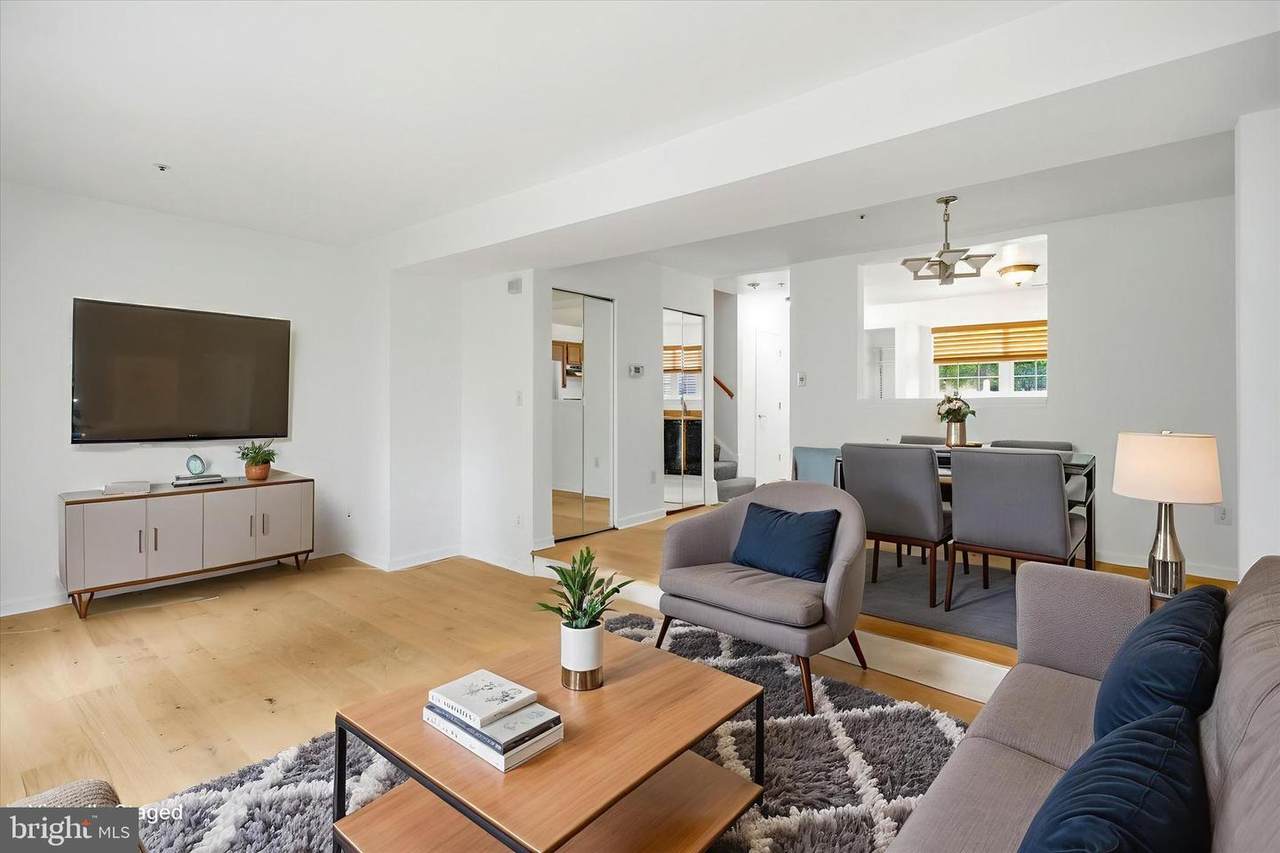 5717 Falkland Place - Photo 1