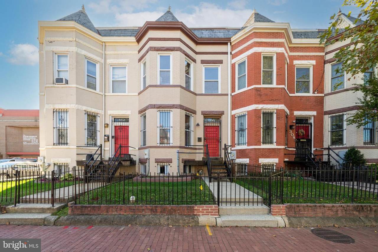 306 R Street - Photo 1