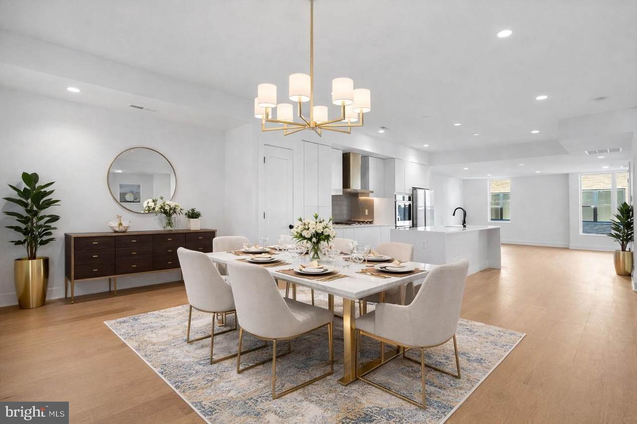 635 7TH Street - Photo 1