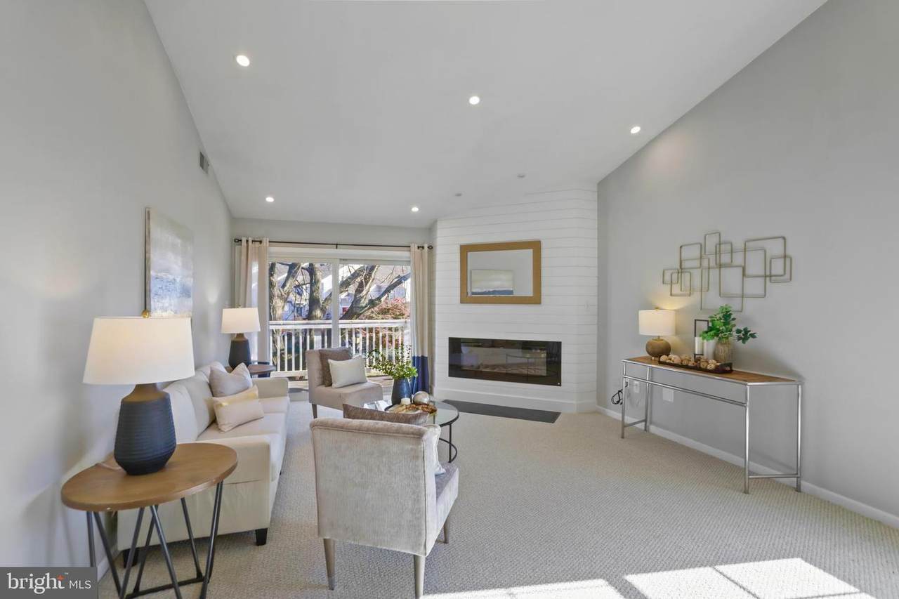 2867 Yarling Court - Photo 1