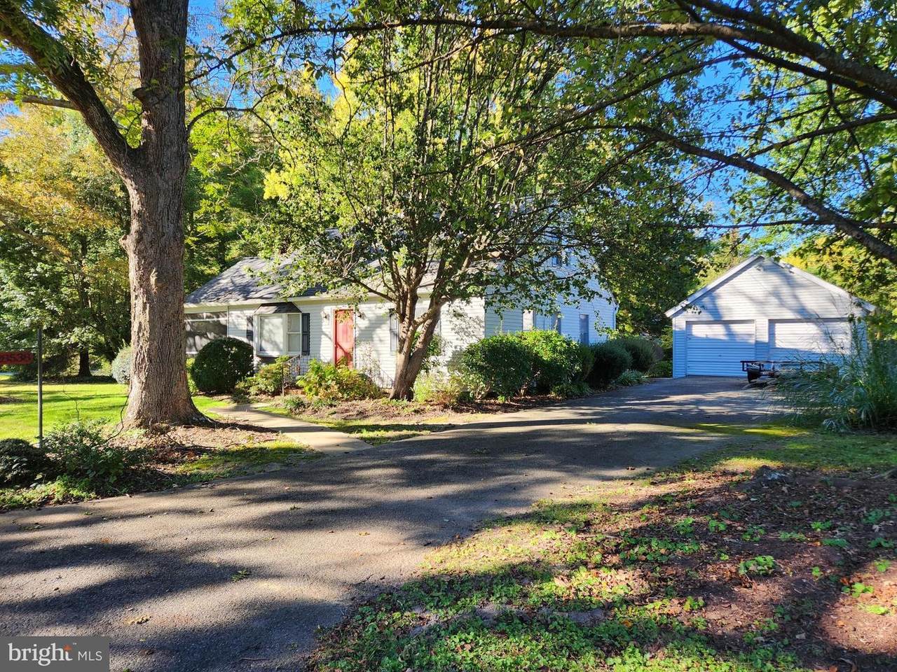 28538 Edgemere Road - Photo 1