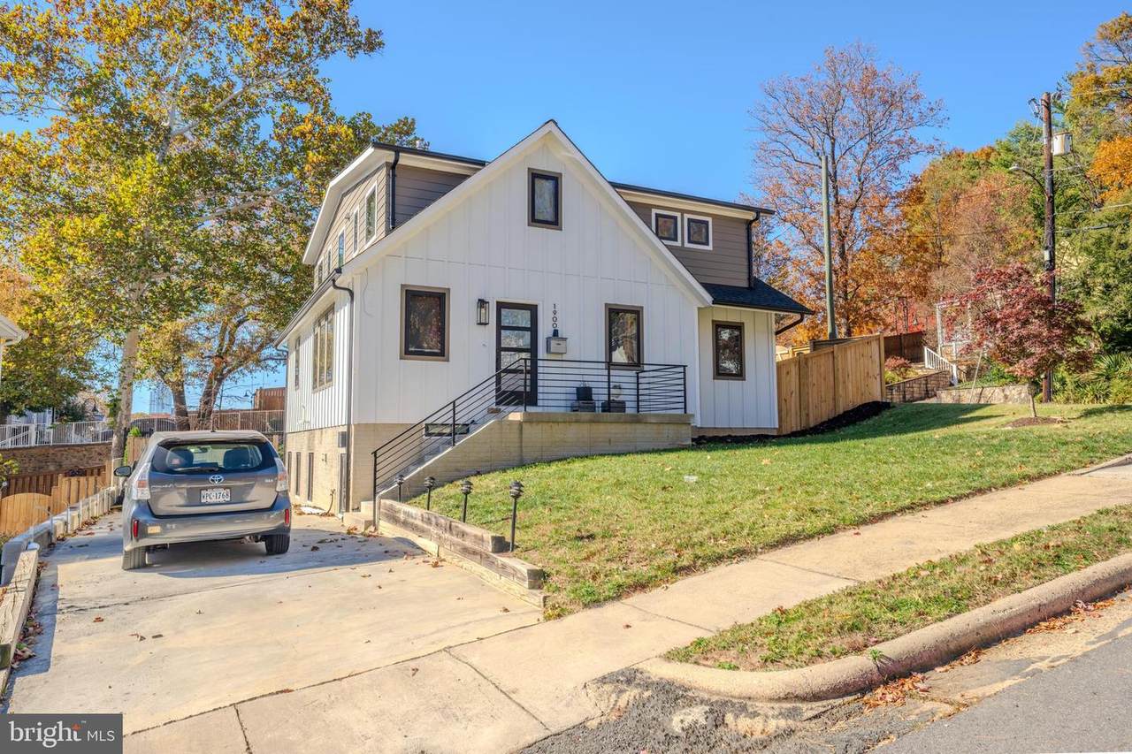 1900 Randolph Street - Photo 1