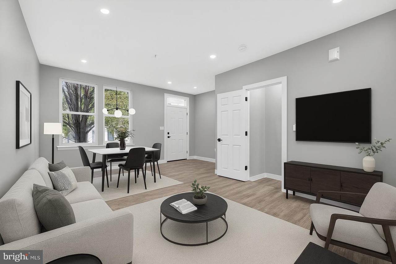 1723 Stanton Terrace - Photo 1