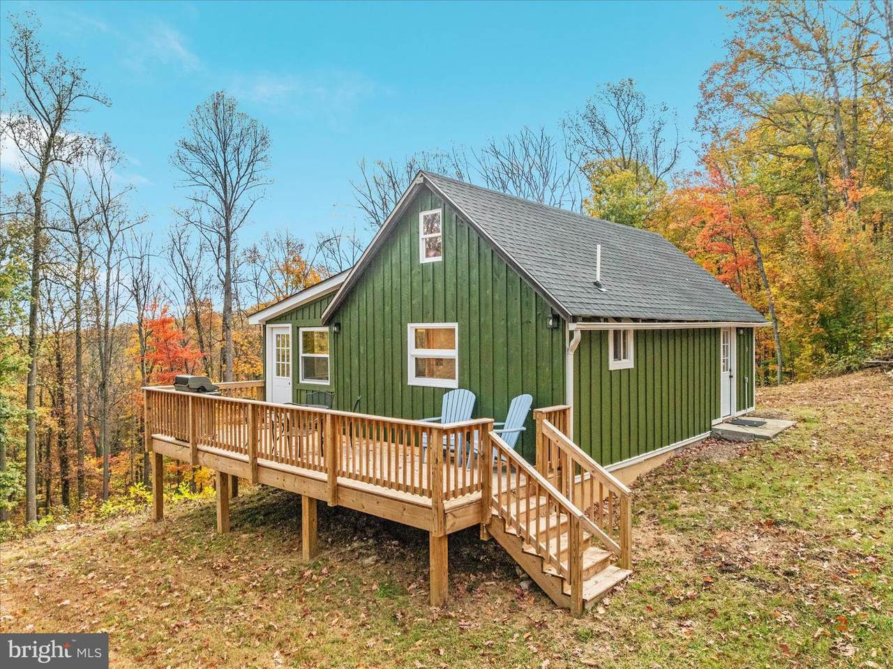 875 Hunter Lane - Photo 1