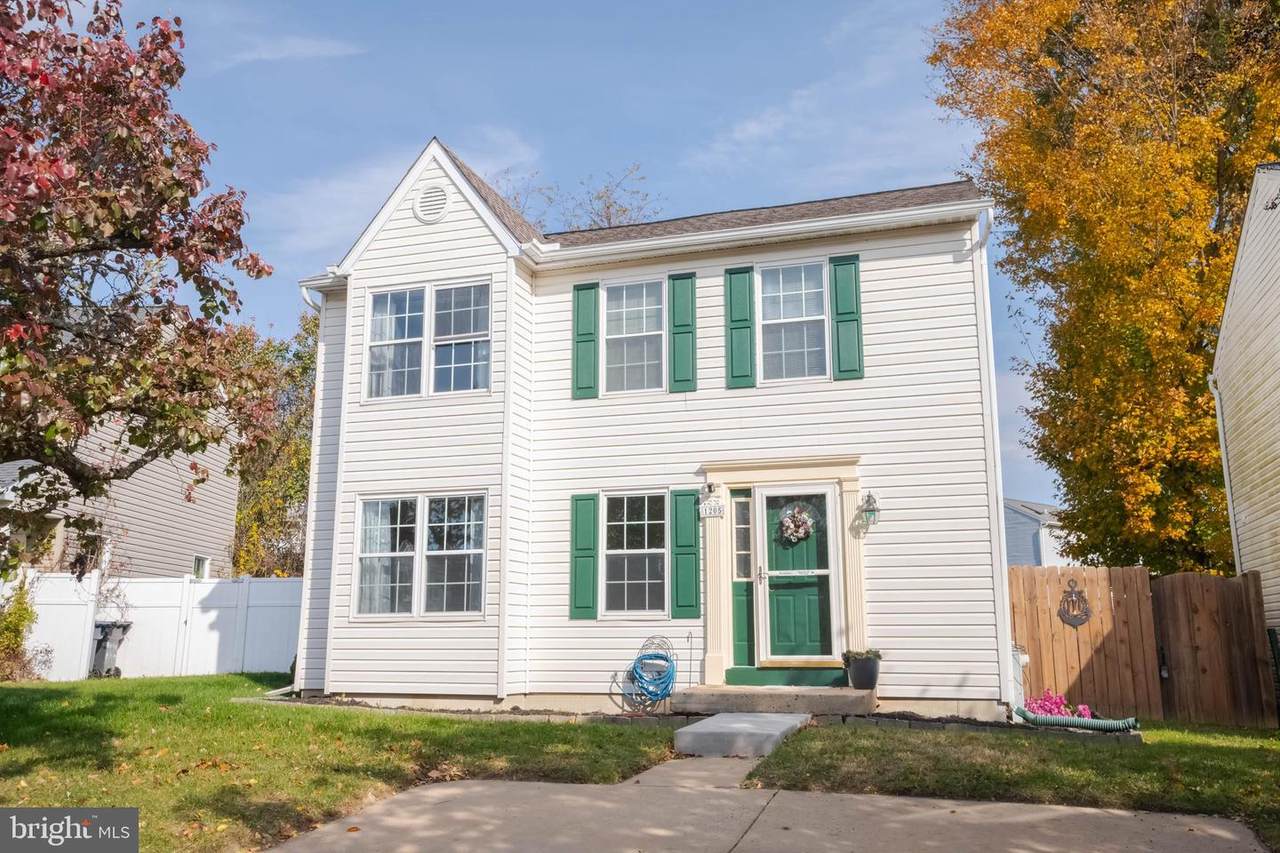 1205 Talbott Square - Photo 1