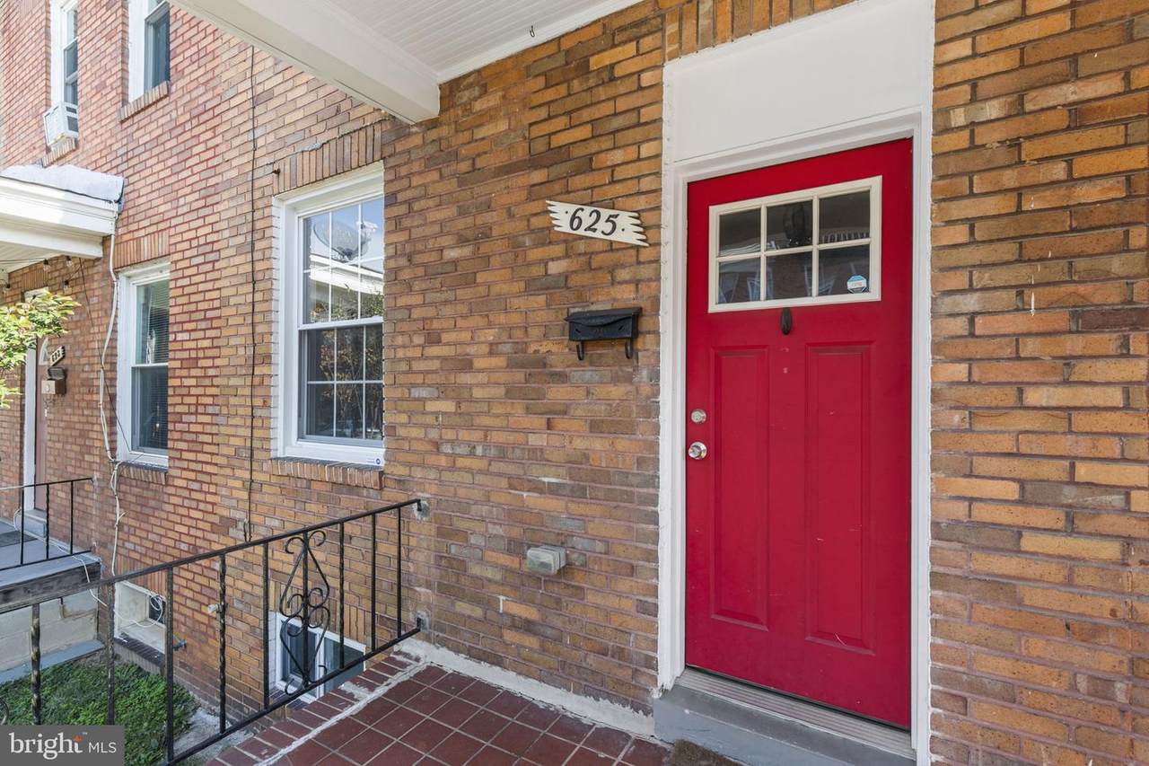 625 Savage Street - Photo 1