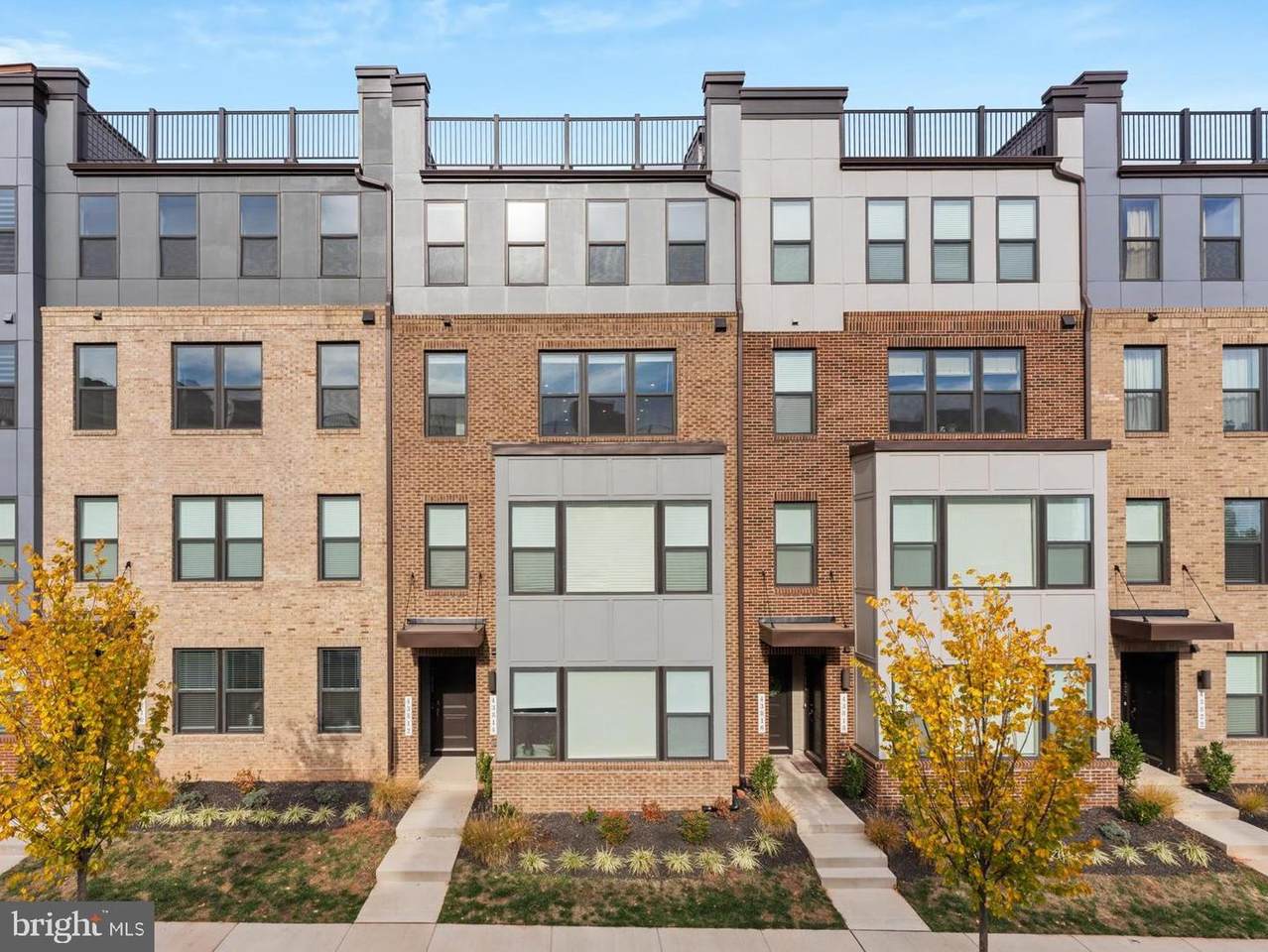 43812 Middleway Terrace - Photo 1