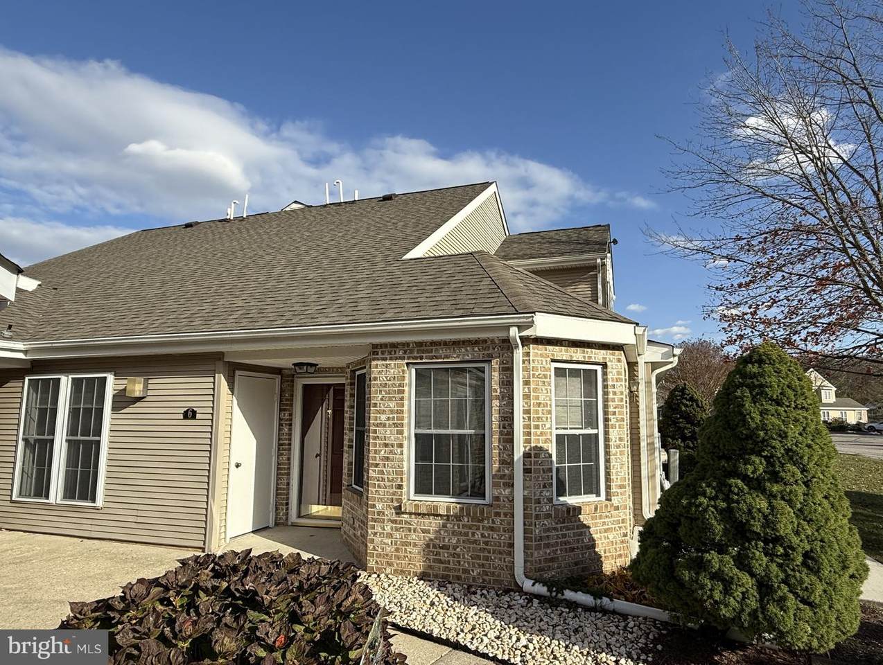 6 Colefax Court - Photo 1