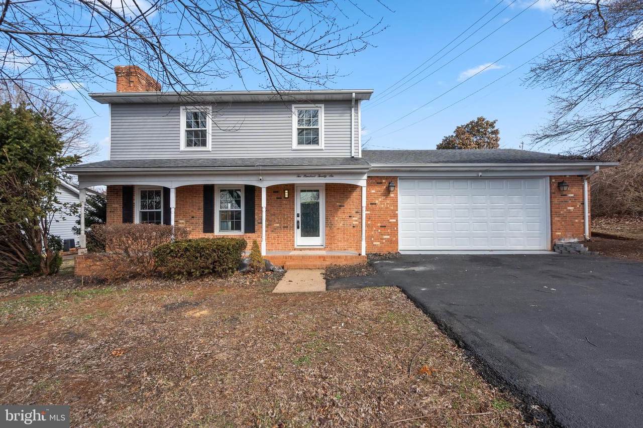 226 Chestnut Drive - Photo 1