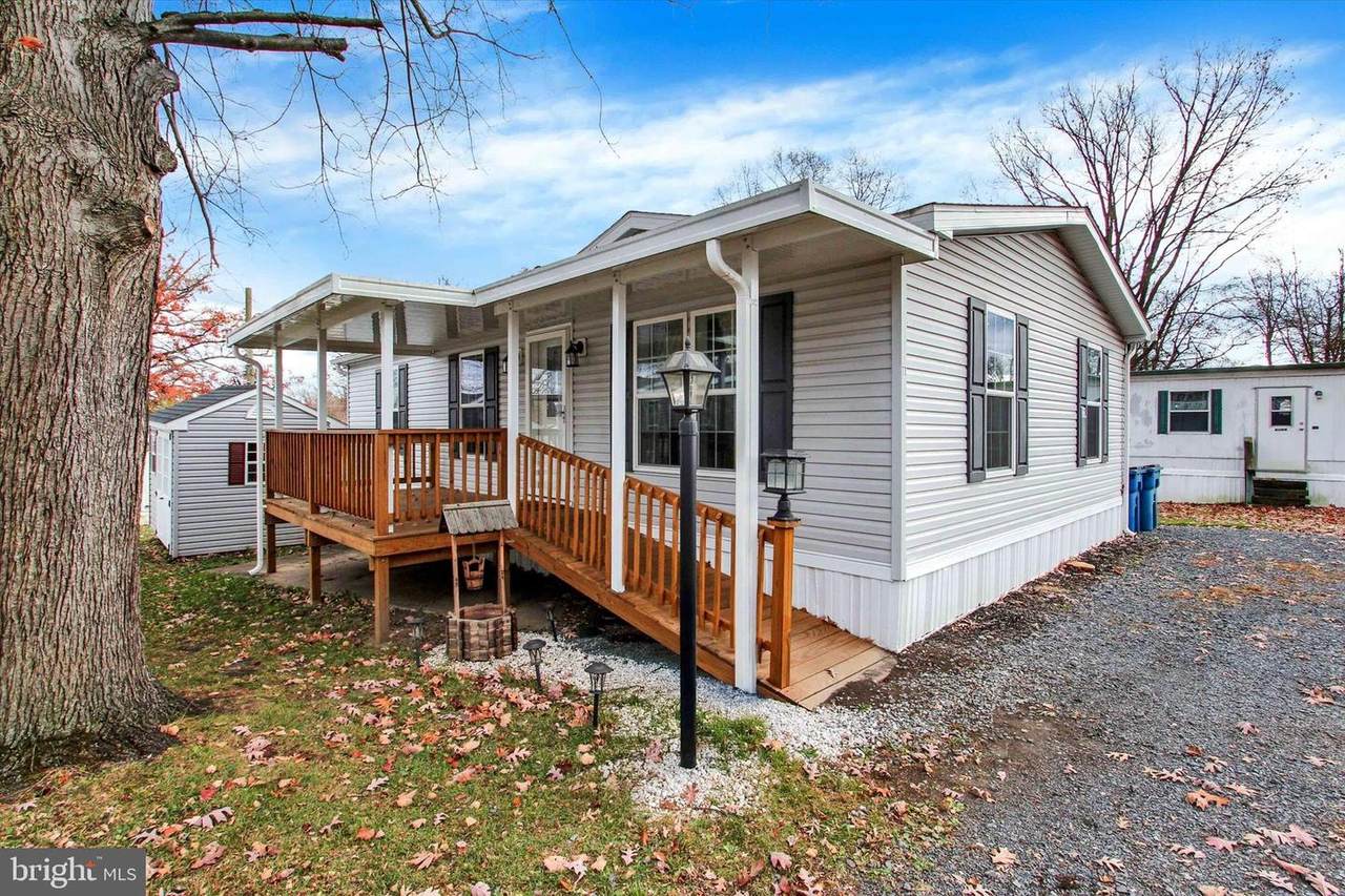 612 Range End Road - Photo 1