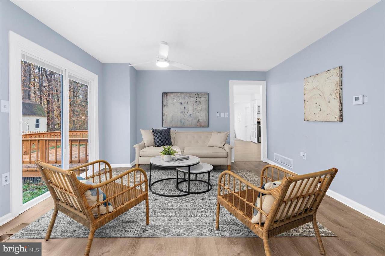 7184 Oxford Road - Photo 1