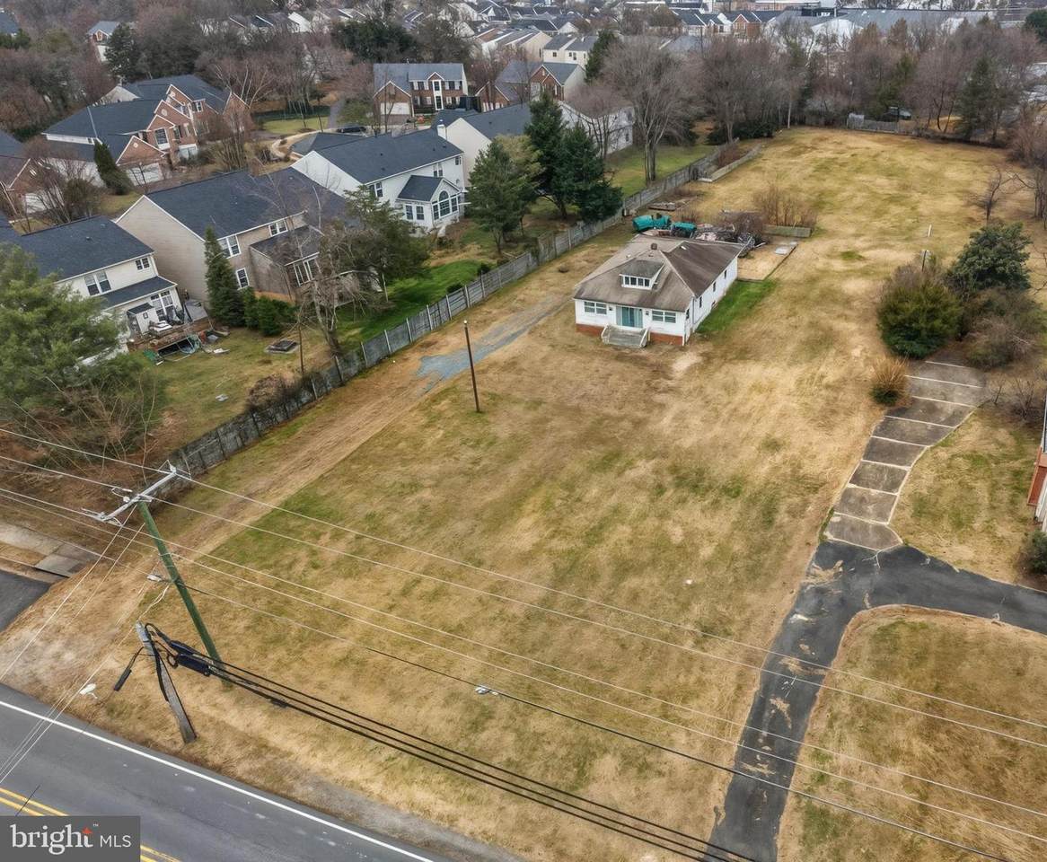 8208 Mount Vernon Highway - Photo 1