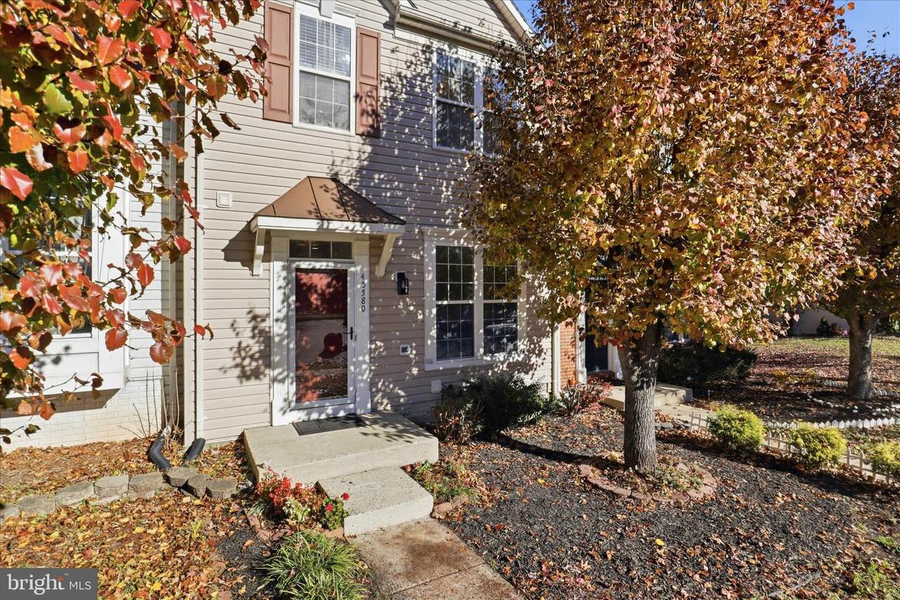 45580 Grand Central Square - Photo 1