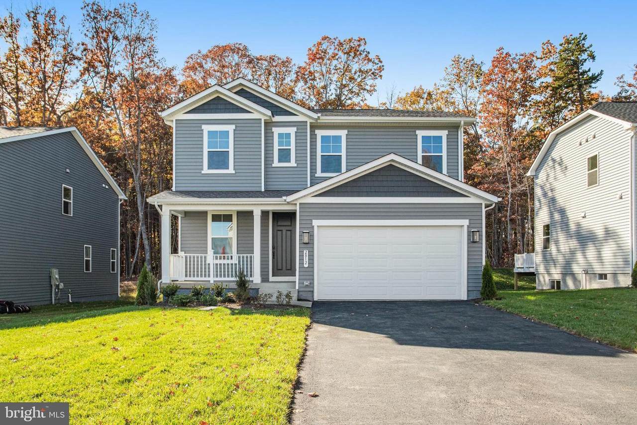 2812 White Tail Drive - Photo 1