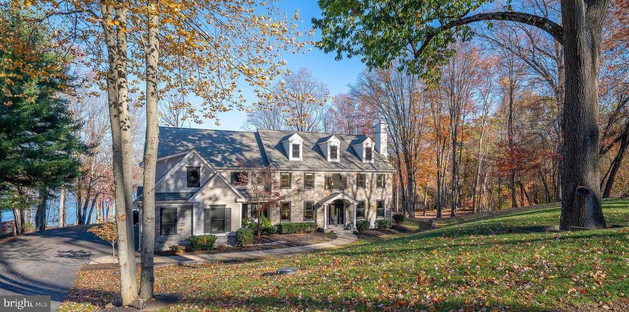 2236 Deerfield Drive - Photo 1