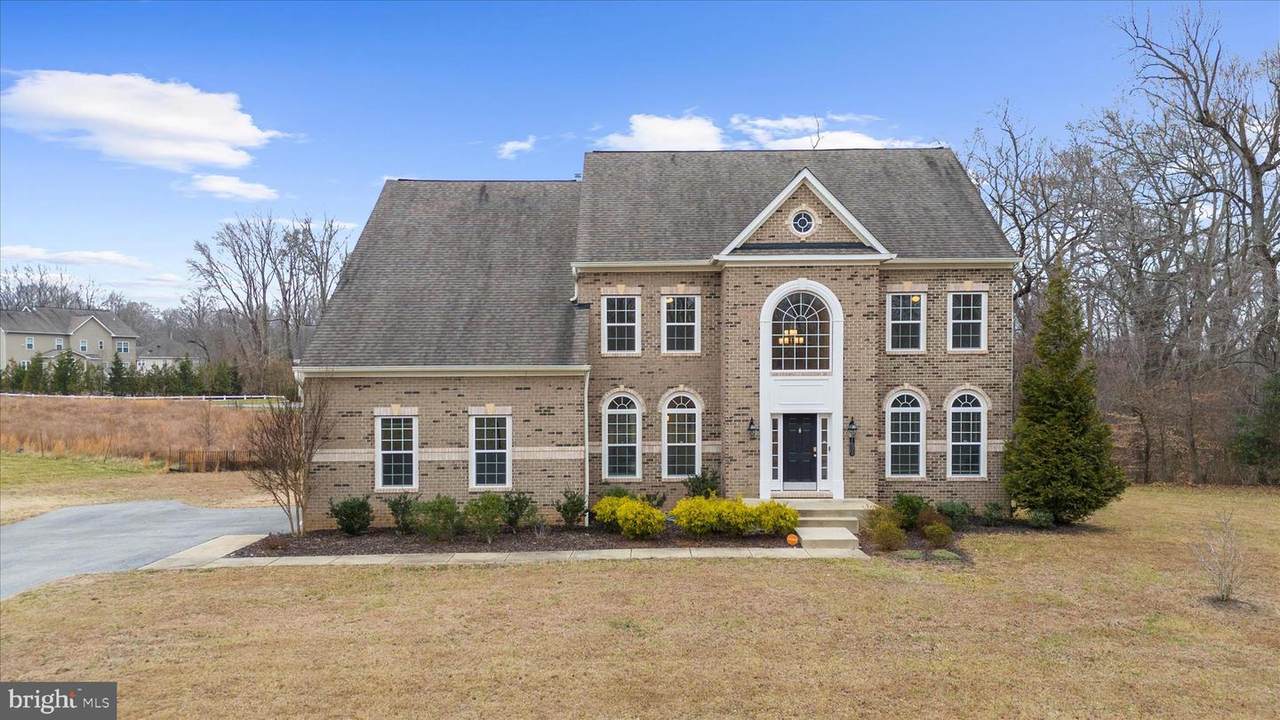 1605 Saint James Road - Photo 1