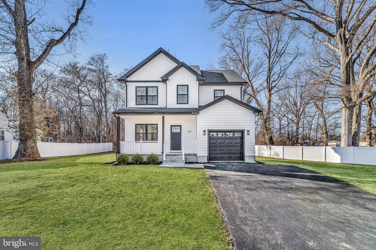 463 Park Avenue - Photo 1