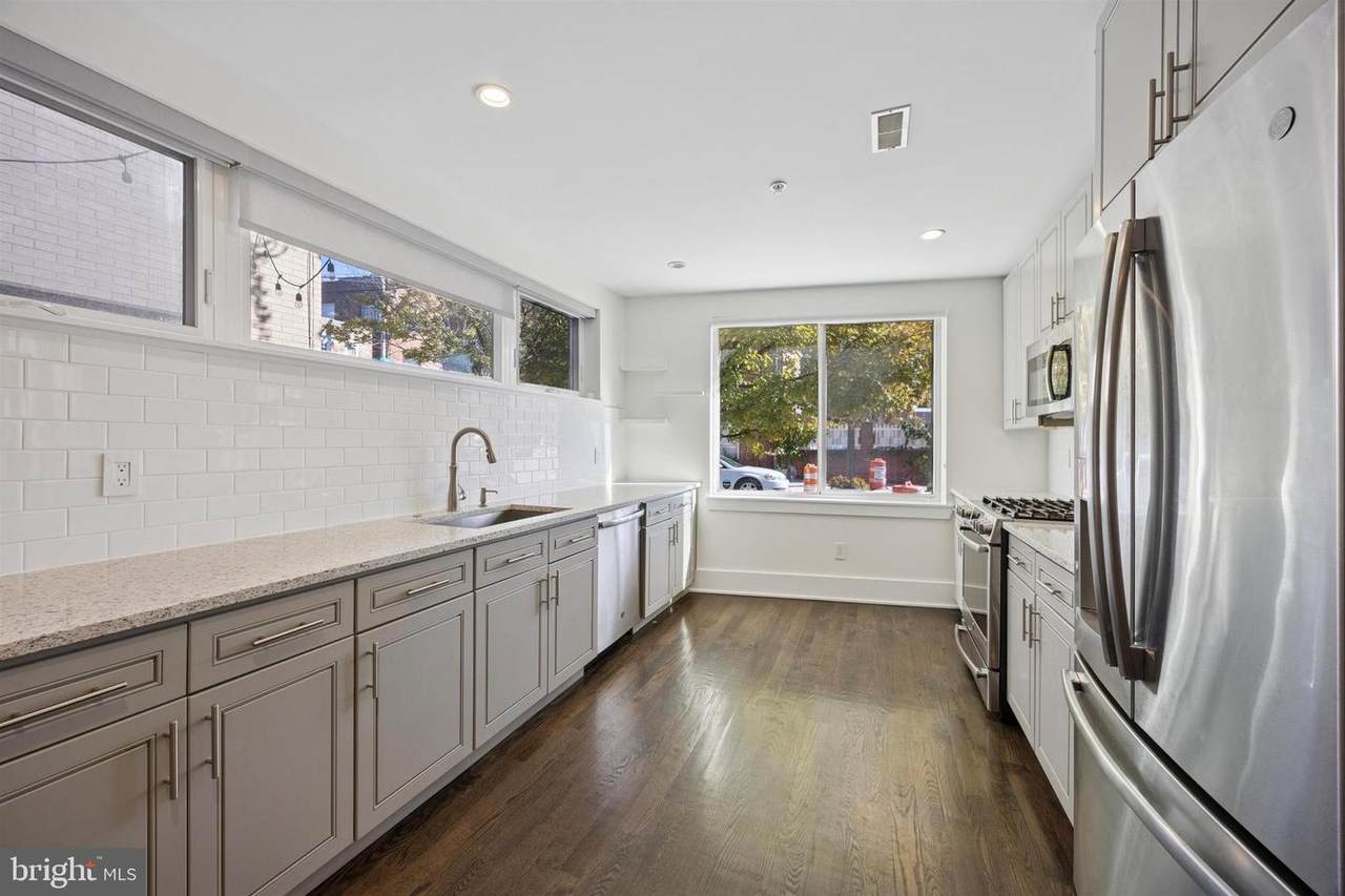 1022-24 2ND Street - Photo 1