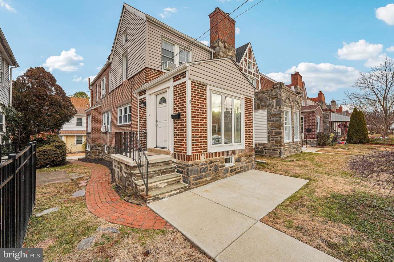 19 Wayne Avenue - Photo 1