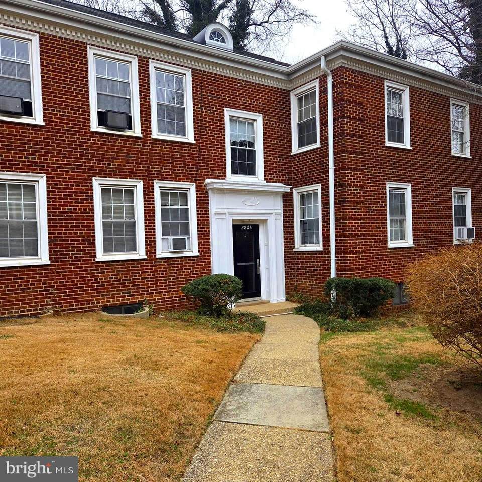 2824 31ST Street - Photo 1