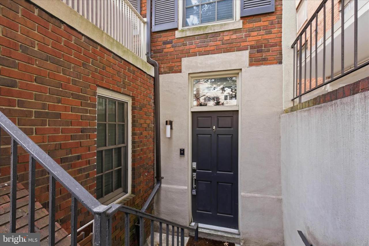 2818 Connecticut Avenue - Photo 1