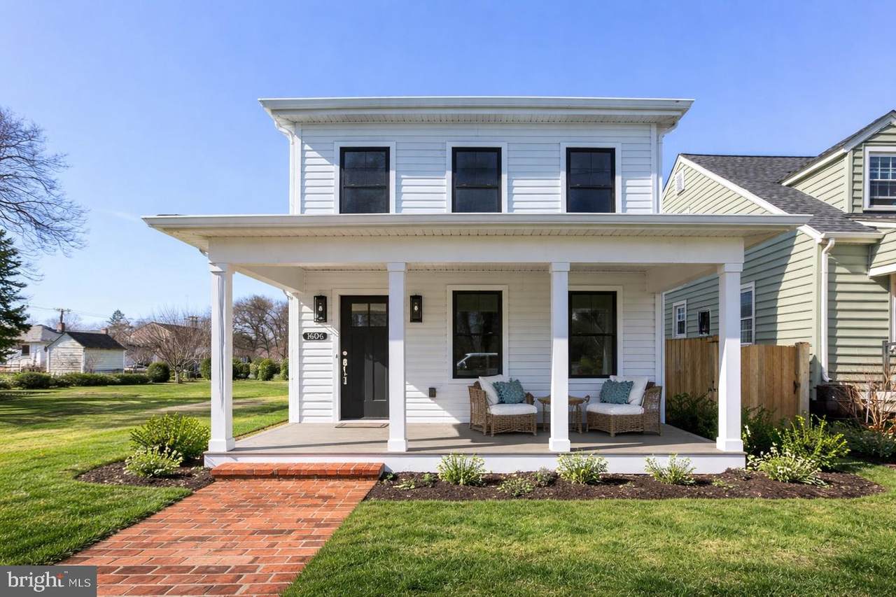 1606 Charles Street - Photo 1
