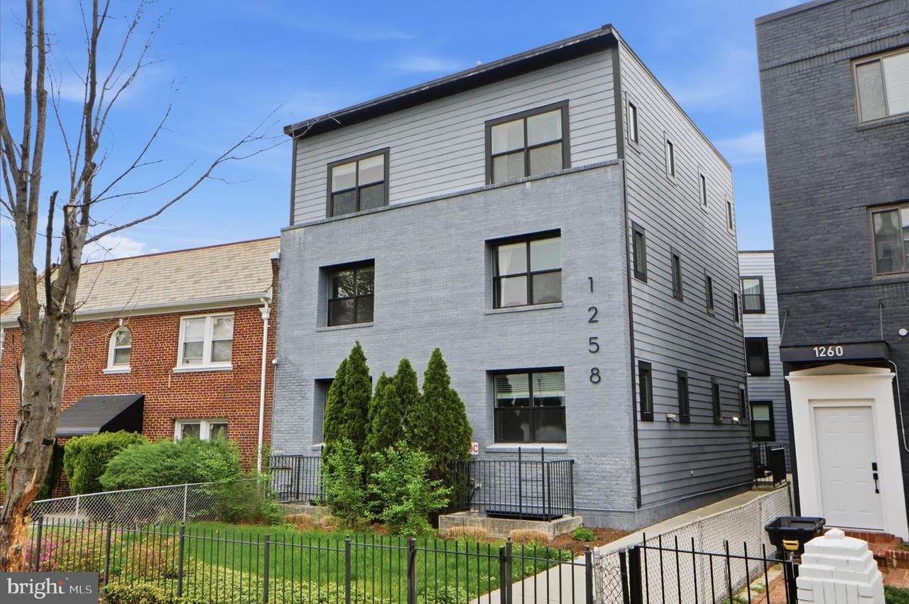 1258 Holbrook Terrace - Photo 1