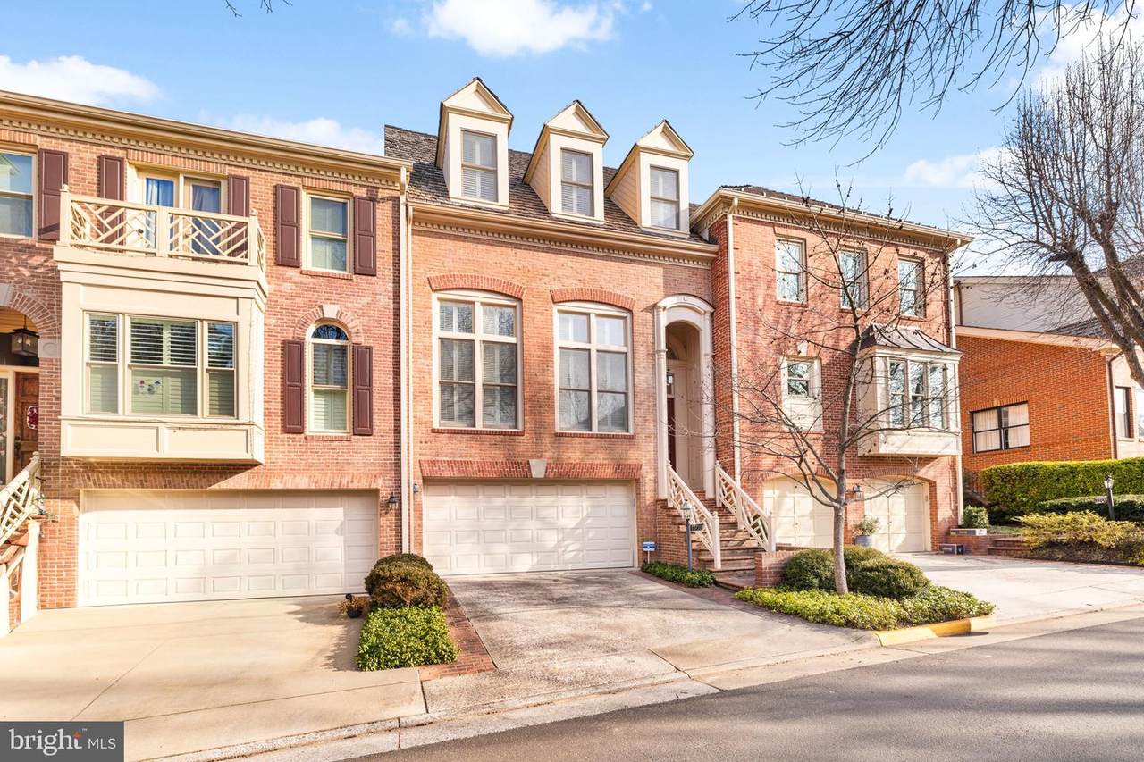 1502 Hampton Hill Circle - Photo 1