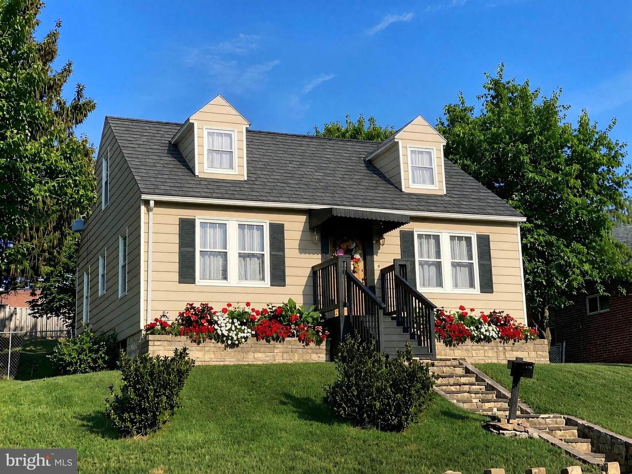 1012 Kent Avenue - Photo 1